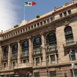 Fachada del Banco de México